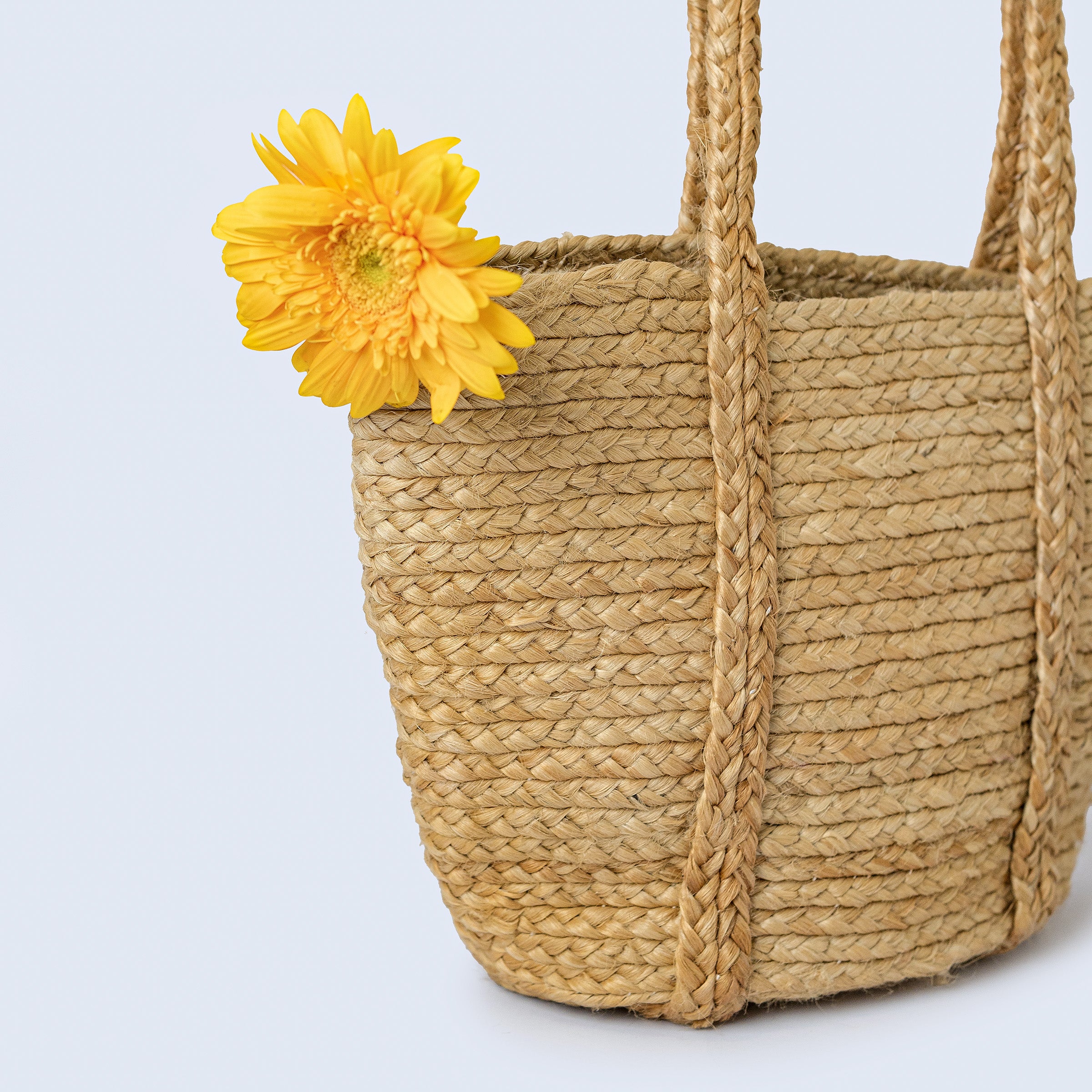 ZOU - Raw Jute Shoulder Bag